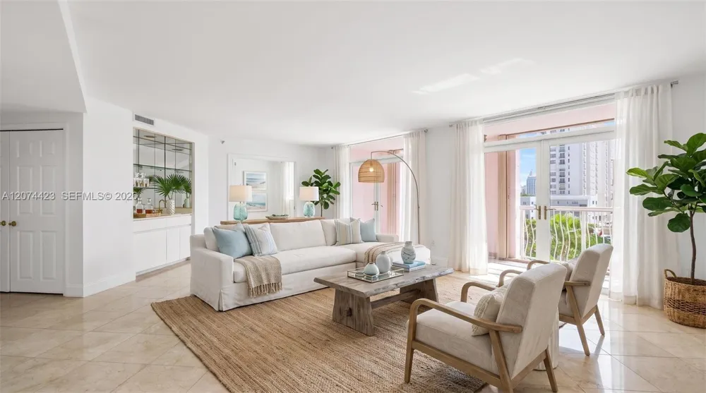 721 Biltmore Way #601 Coral Gables, FL 33134