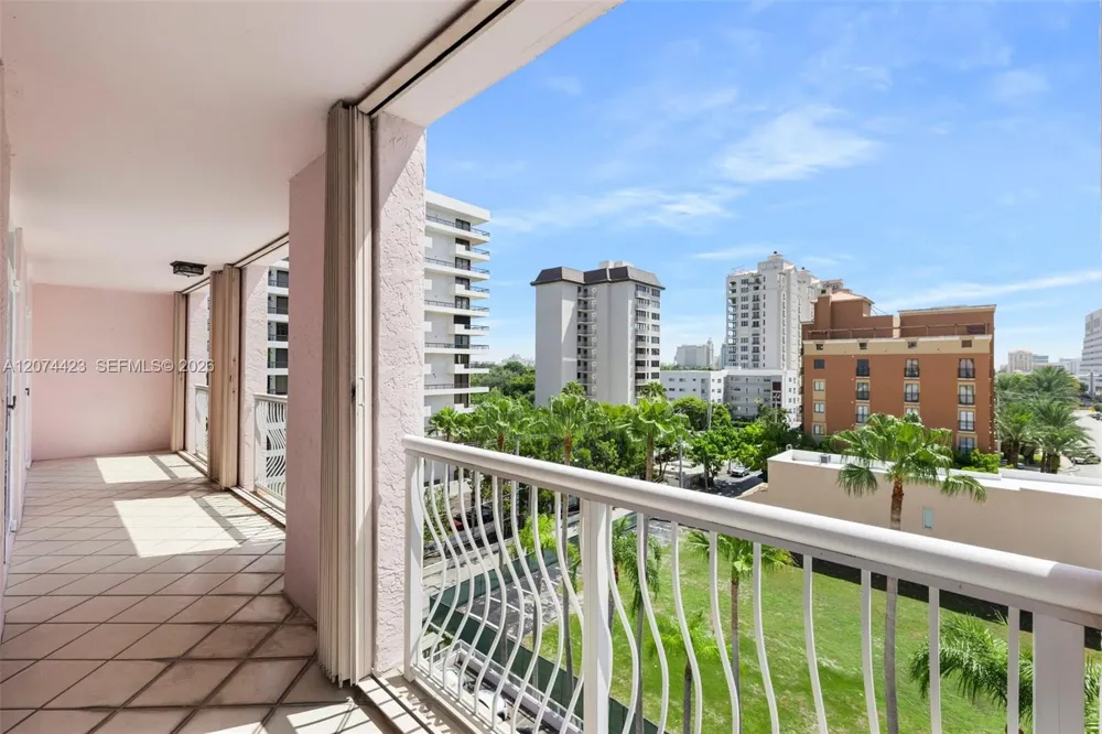 721 Biltmore Way #601 Coral Gables, FL 33134