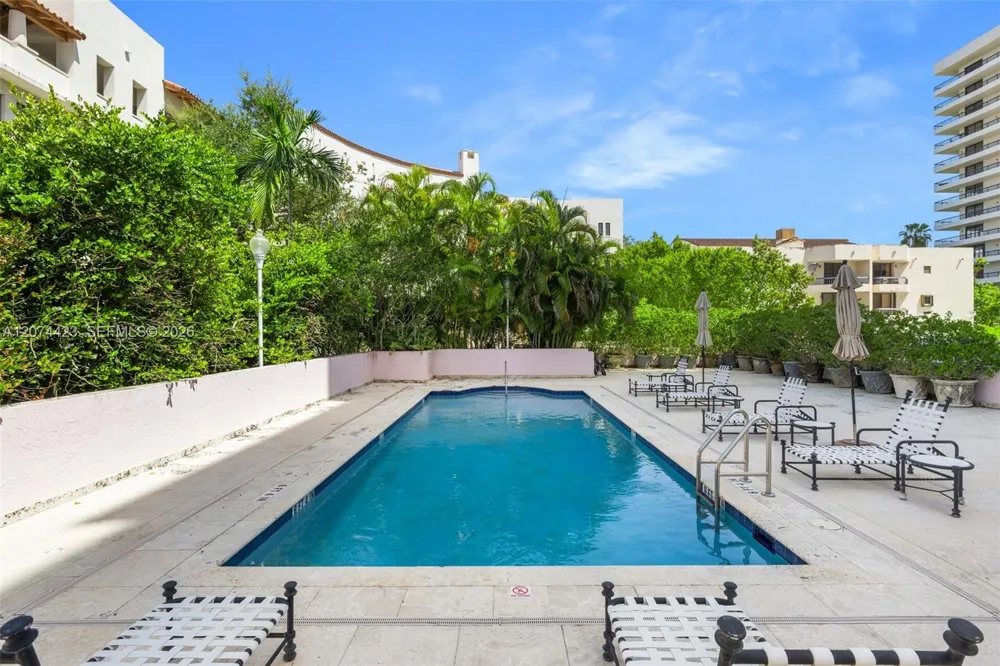 721 Biltmore Way #601 Coral Gables, FL 33134