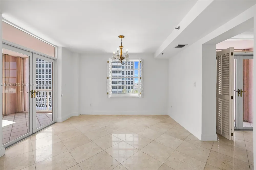 721 Biltmore Way #601 Coral Gables, FL 33134