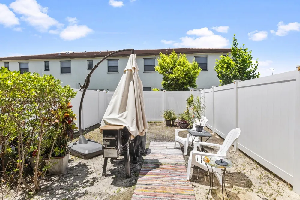 11438 W 34th Ct #11438 Hialeah, FL 33018