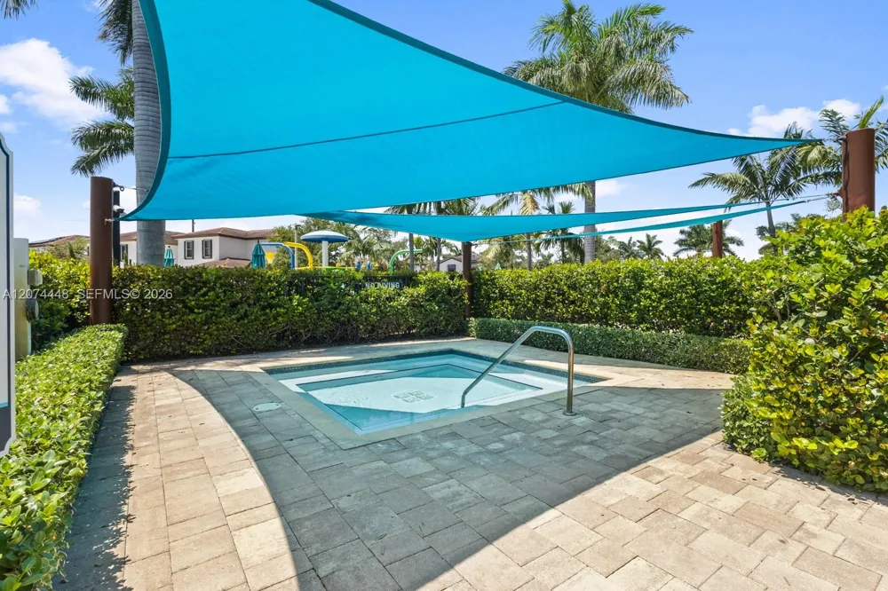 11438 W 34th Ct #11438 Hialeah, FL 33018