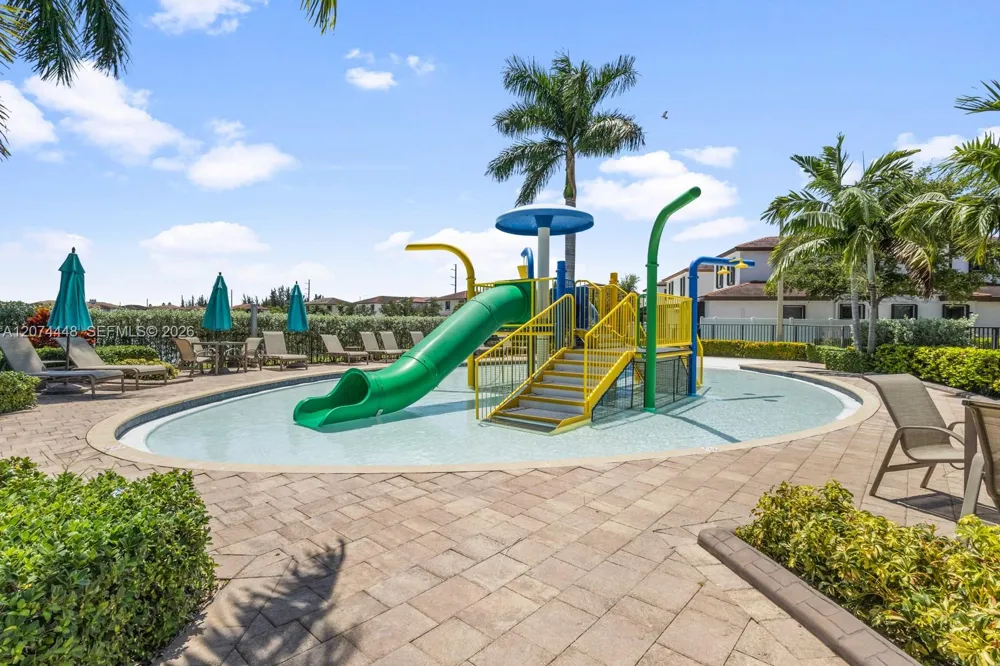 11438 W 34th Ct #11438 Hialeah, FL 33018