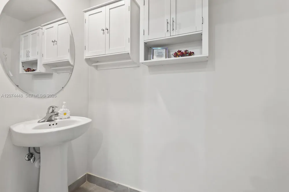 11438 W 34th Ct #11438 Hialeah, FL 33018