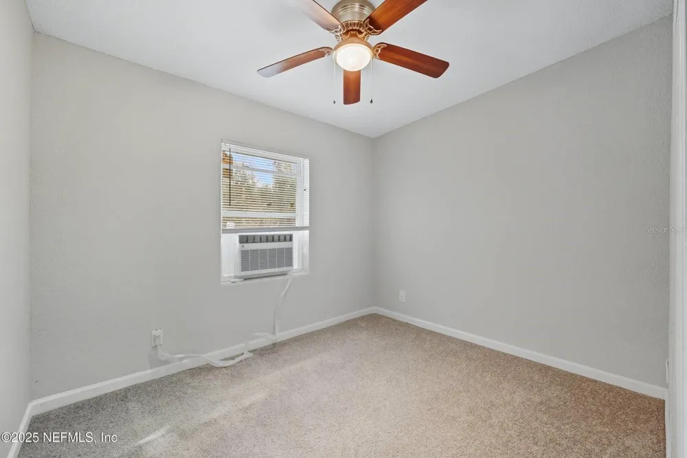5306 PARIS AVENUE Jacksonville, FL 32209