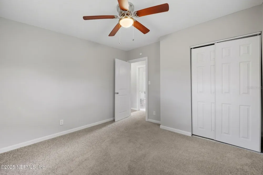 5306 PARIS AVENUE Jacksonville, FL 32209