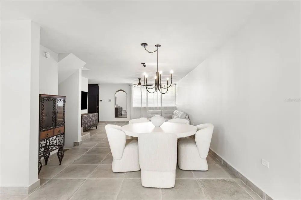 17 SAN JOSE #906 Guaynabo, PR 00969