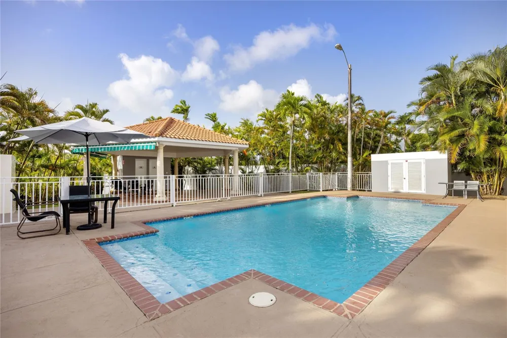 17 SAN JOSE #906 Guaynabo, PR 00969