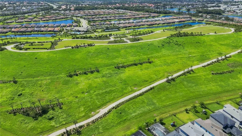 5517 SUMMIT GLEN Bradenton, FL 34203