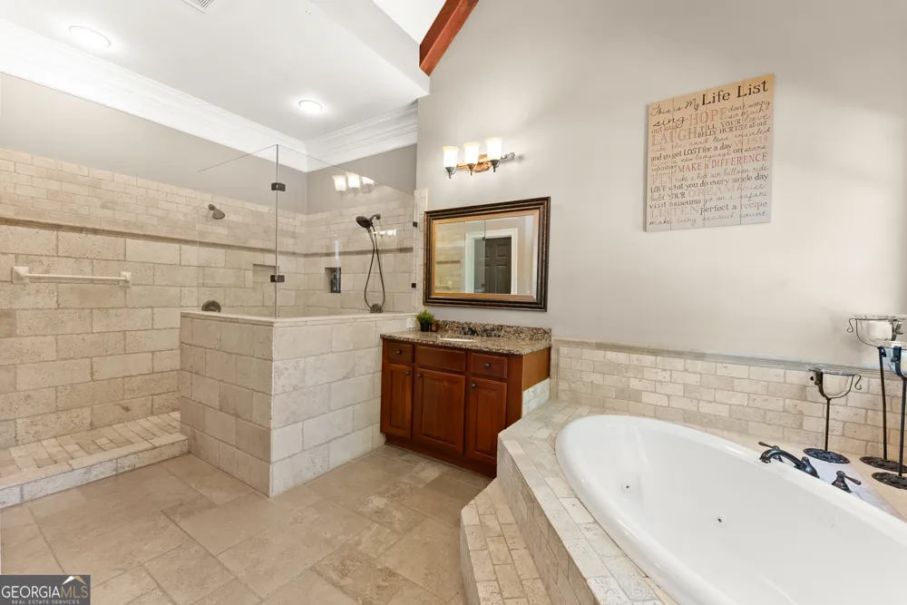 492 Jonney Thomas RD Cleveland, GA 30528