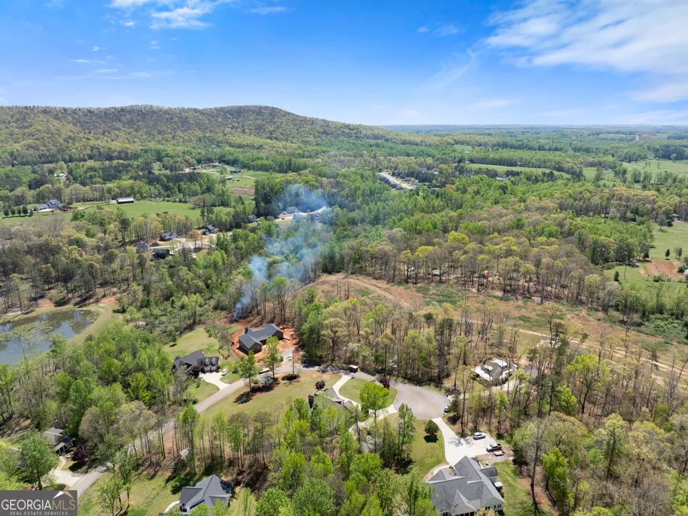 492 Jonney Thomas RD Cleveland, GA 30528