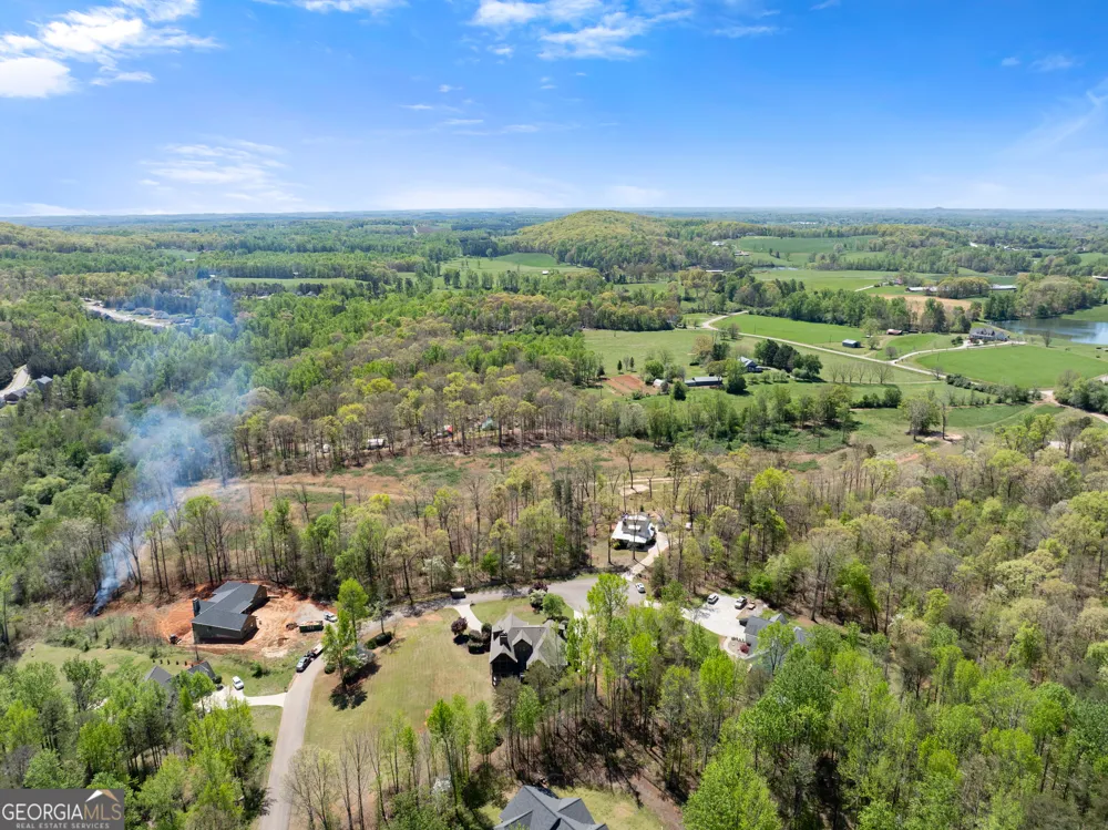 492 Jonney Thomas RD Cleveland, GA 30528