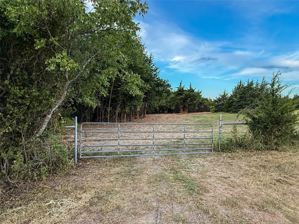 US HIGHWAY 82 Honey Grove, TX 75446