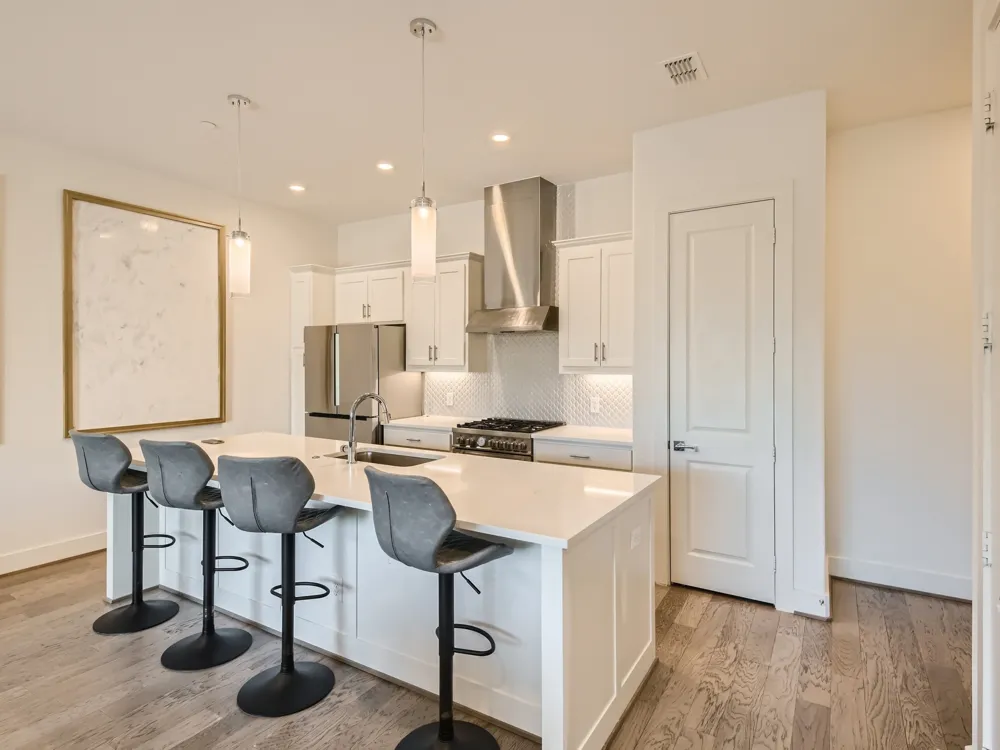 15875 Spectrum Drive #2101 Addison, TX 75001