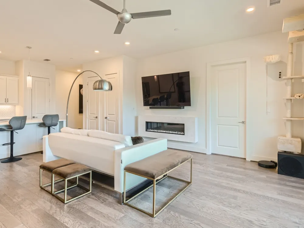 15875 Spectrum Drive #2101 Addison, TX 75001