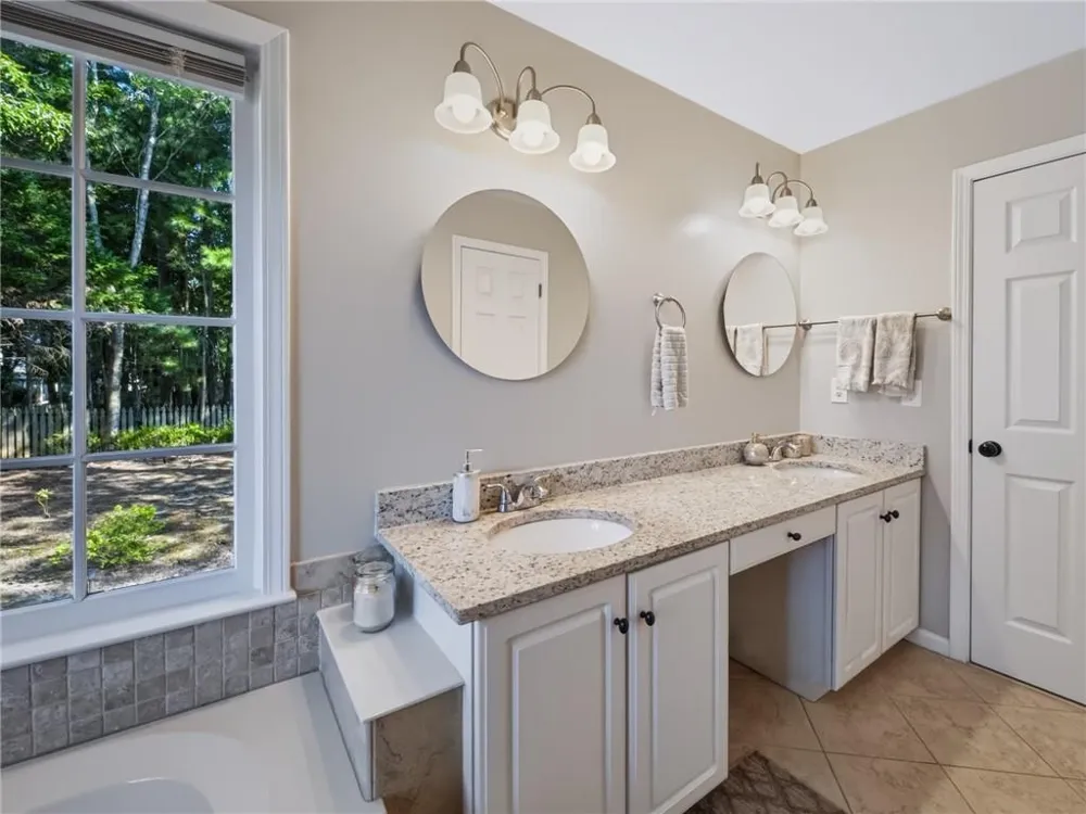 2610 River Summit Drive Duluth, GA 30097