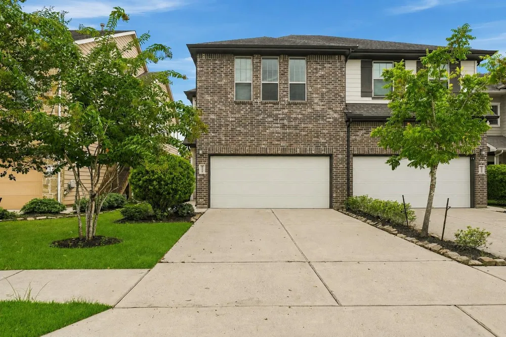 8734 Laurel Crest Drive Missouri City, TX 77459