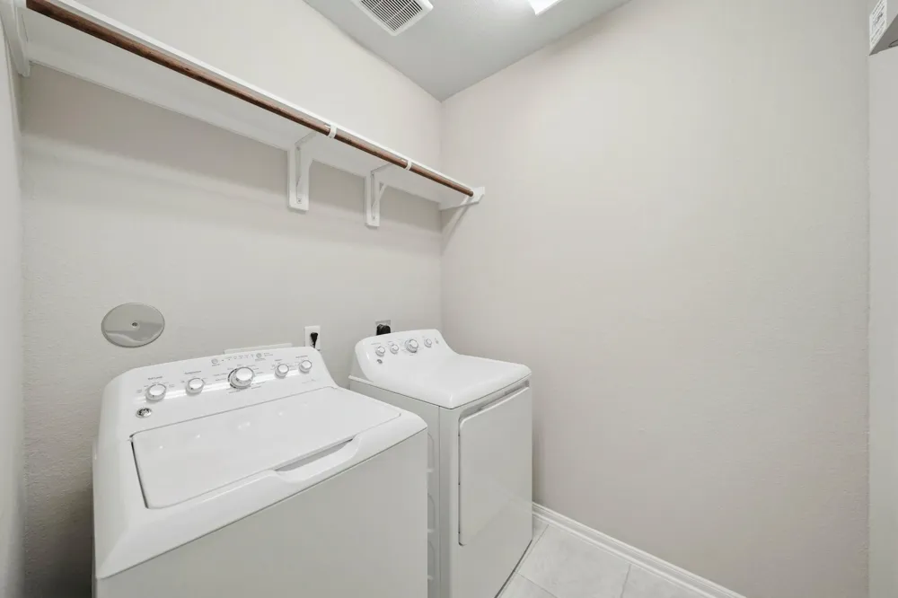 8734 Laurel Crest Drive Missouri City, TX 77459