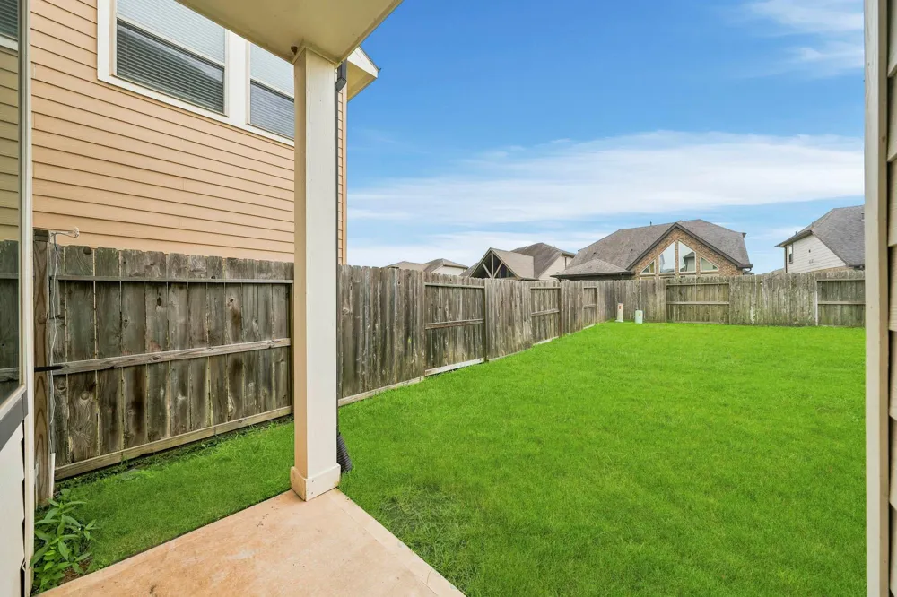 8734 Laurel Crest Drive Missouri City, TX 77459