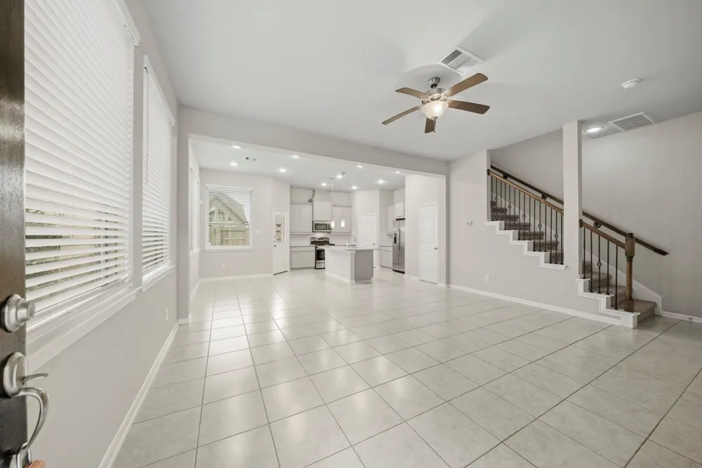 8734 Laurel Crest Drive Missouri City, TX 77459