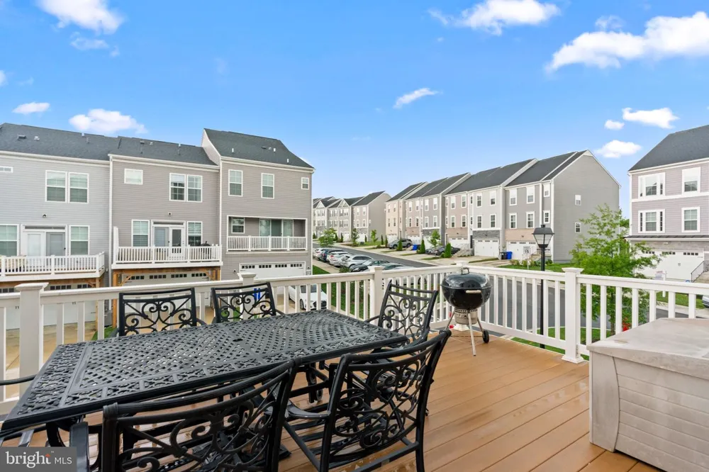 1039 OVERLOOK WAY Laurel, MD 20707