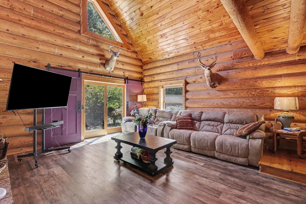 17182 Arthur Court Spring Lake, MI 49456