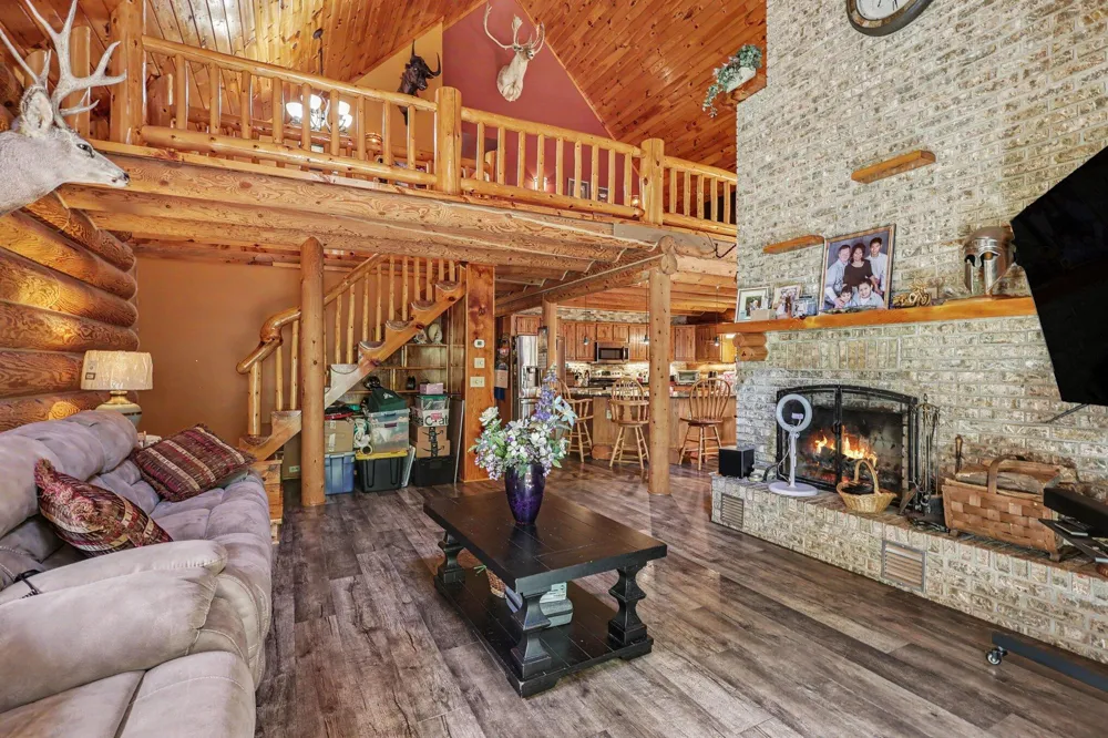 17182 Arthur Court Spring Lake, MI 49456