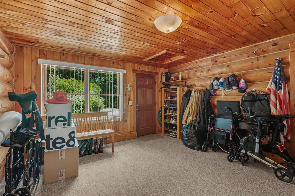 17182 Arthur Court Spring Lake, MI 49456