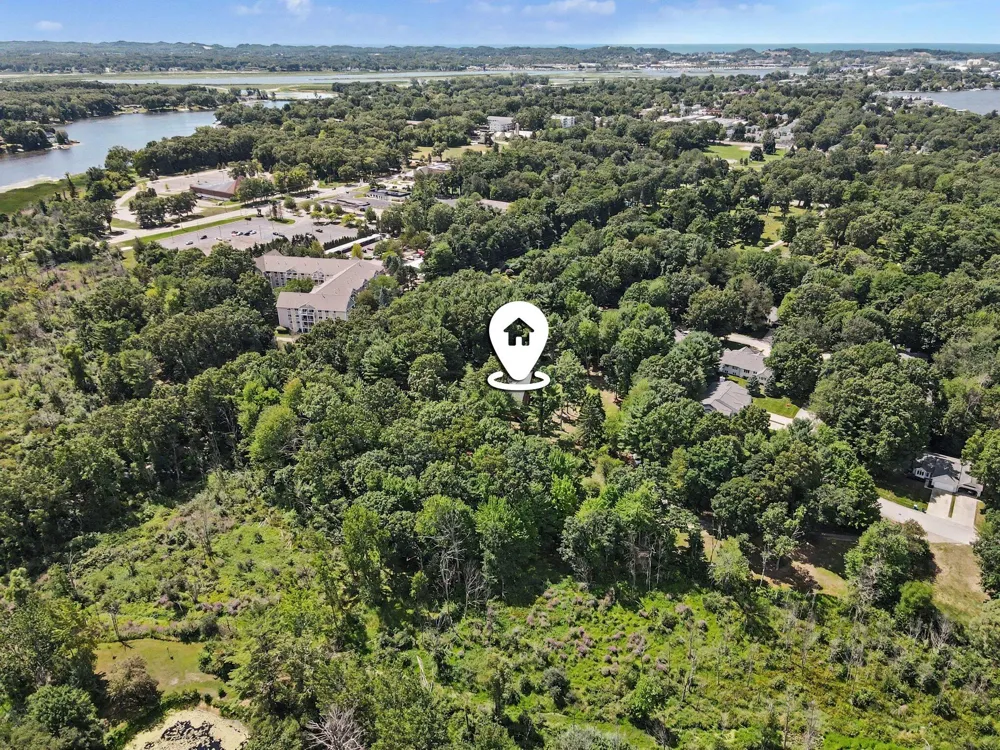17182 Arthur Court Spring Lake, MI 49456