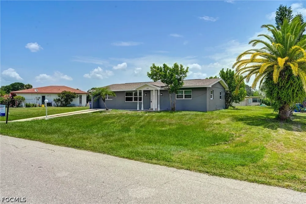 Norwich Avenue Lehigh Acres, FL 33936