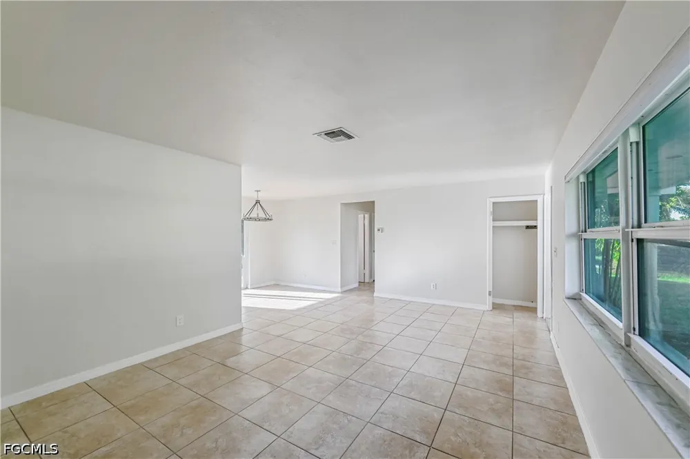 Norwich Avenue Lehigh Acres, FL 33936