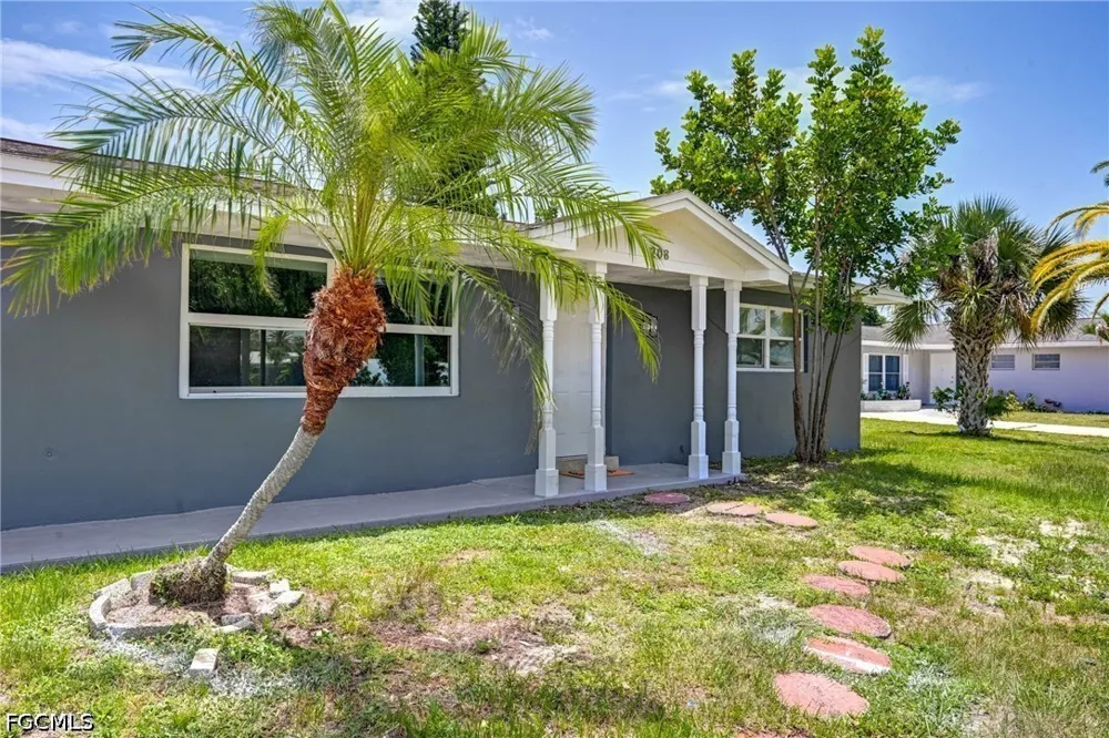 Norwich Avenue Lehigh Acres, FL 33936