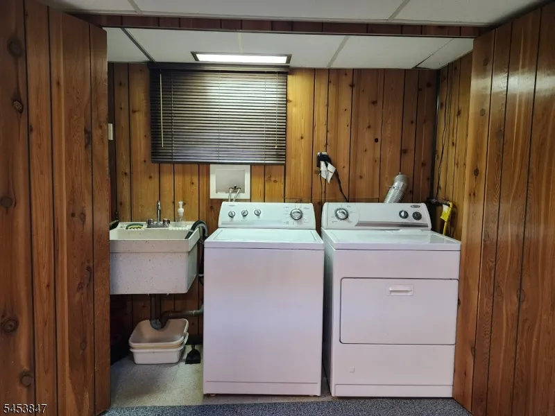 11 Bullens Ave Wayne, NJ 07470