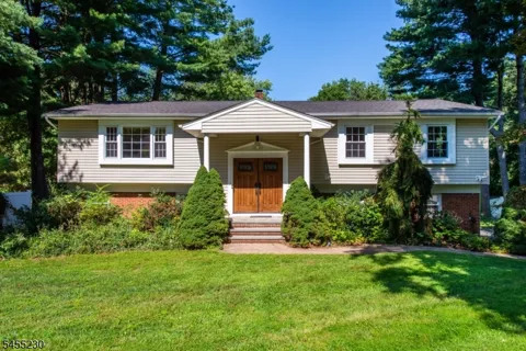 14 Winding Way
