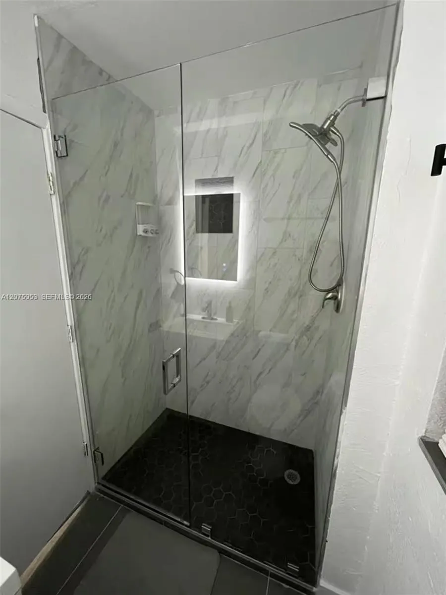 2216 Fillmore St #4 Hollywood, FL 33020