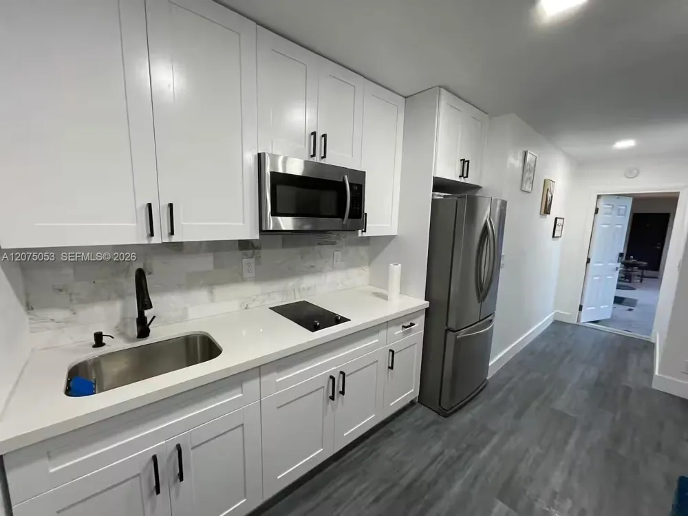 2216 Fillmore St #4 Hollywood, FL 33020