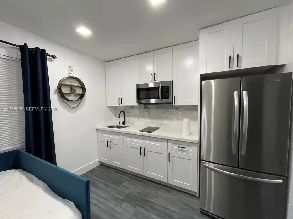 2216 Fillmore St #4 Hollywood, FL 33020