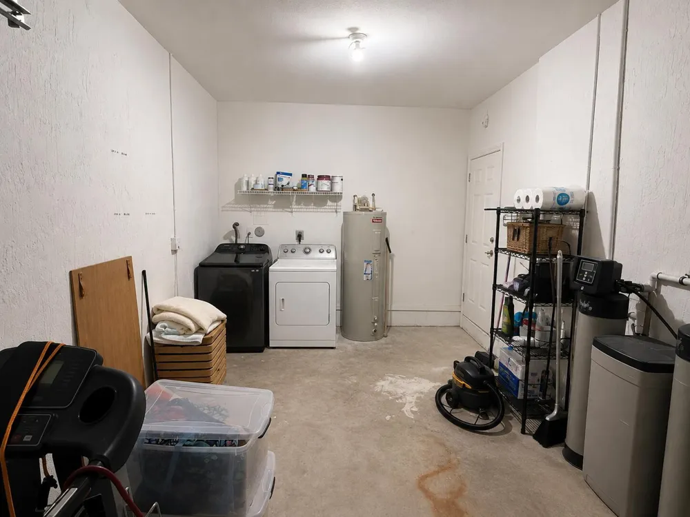 2986 NW 35TH AVENUE Lauderdale Lakes, FL 33311