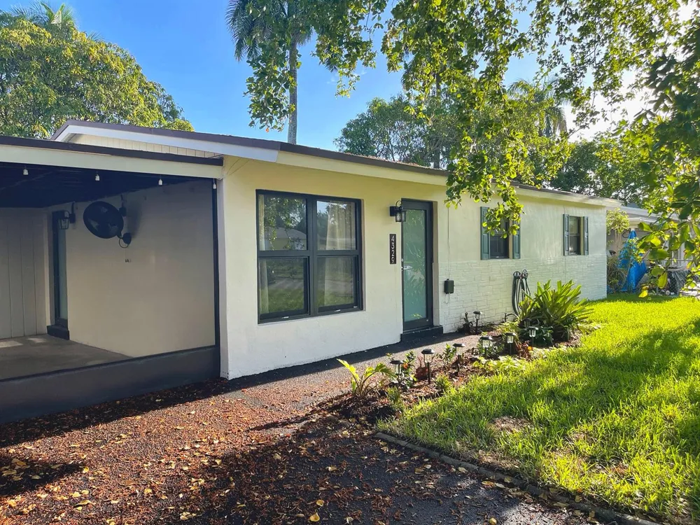 4329 SW 49TH COURT Dania Beach, FL 33314