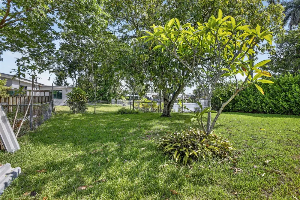 4329 SW 49TH COURT Dania Beach, FL 33314