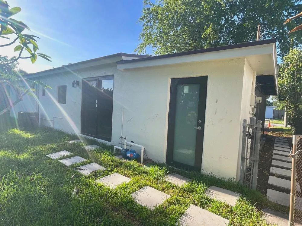 4329 SW 49TH COURT Dania Beach, FL 33314