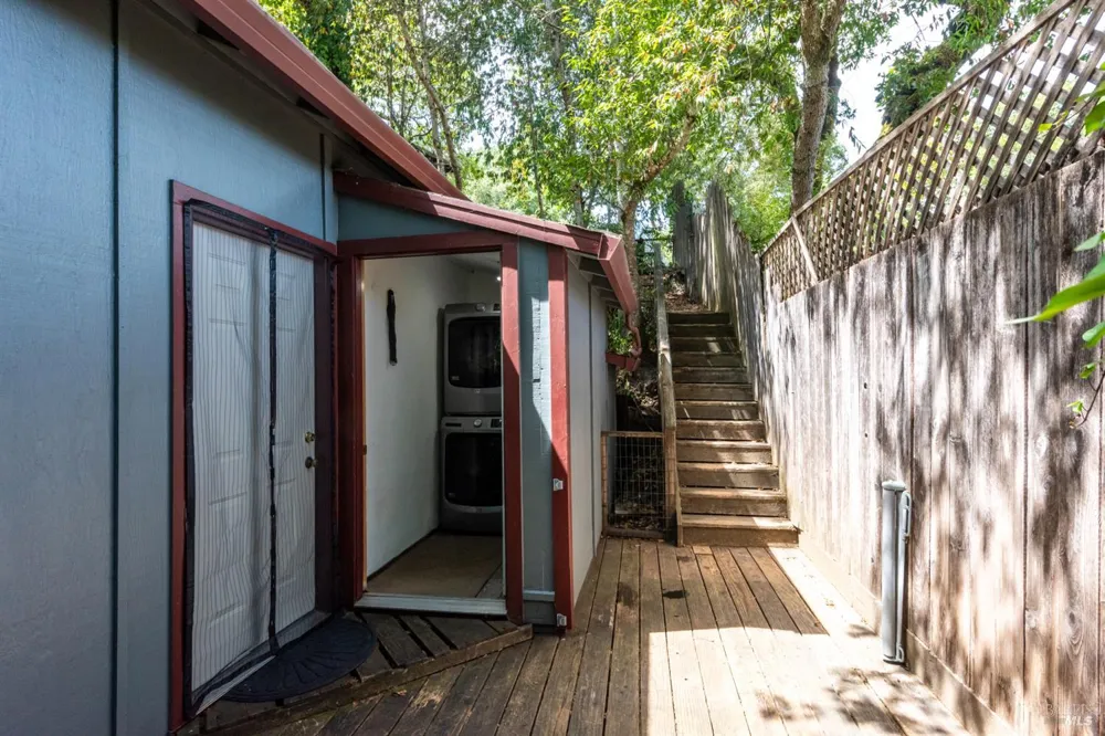 9779 Rio Vista Road Forestville, CA 95436