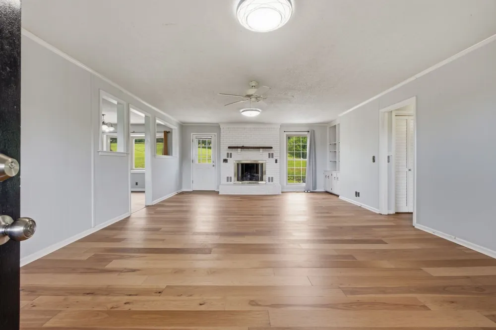 5353 Sparta Pike Watertown, TN 37184
