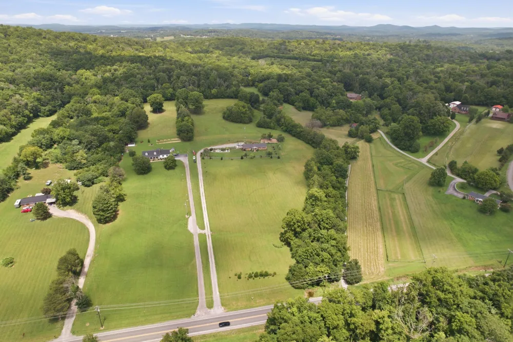5353 Sparta Pike Watertown, TN 37184