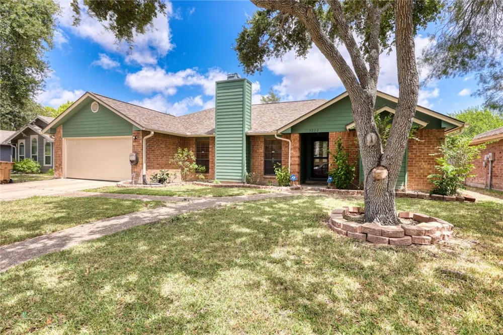 5222 Edinburg Circle Corpus Christi, TX 78413