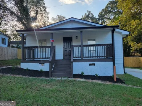 768 Fourth ST