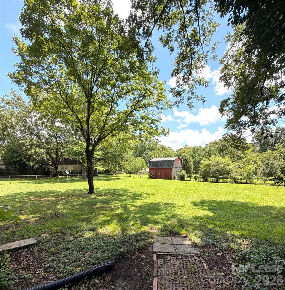 1901 Armstrong Park Drive Gastonia, NC 28054
