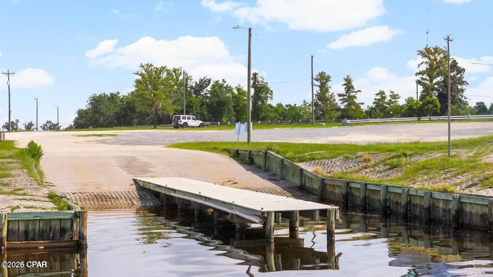 7217 Shady Oak Way Panama City, FL 32404