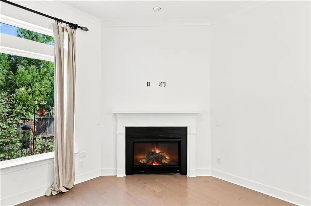 201 Floral Valley Drive Woodstock, GA 30188