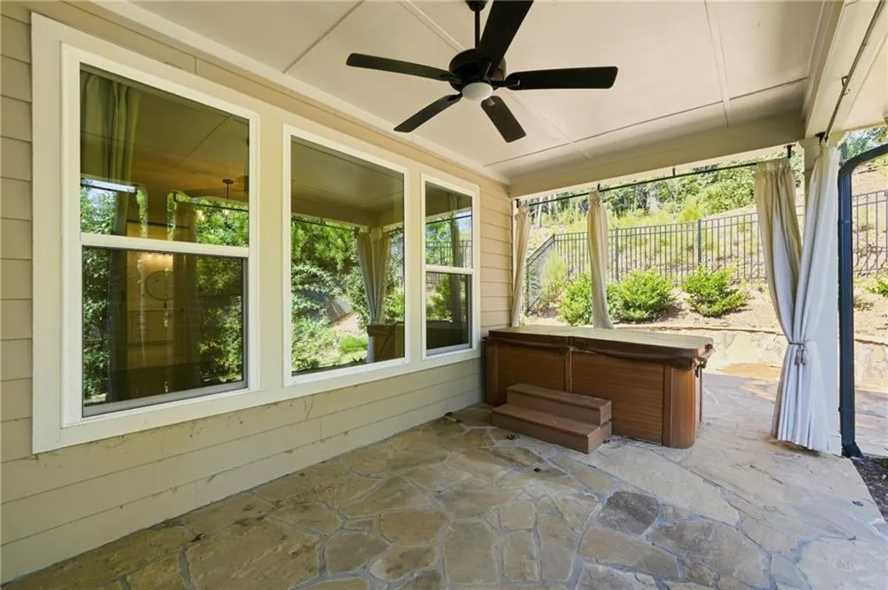 201 Floral Valley Drive Woodstock, GA 30188